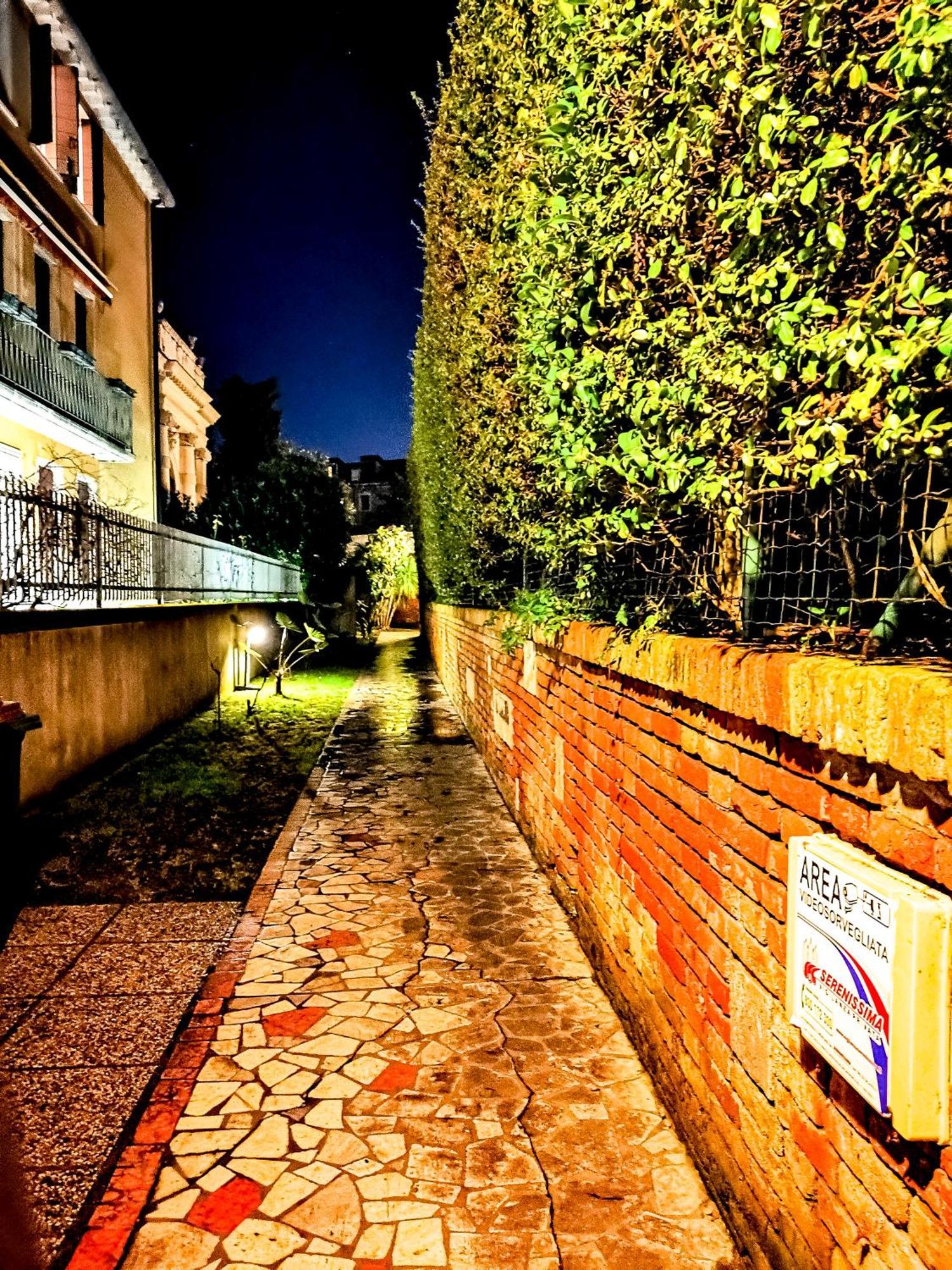 Dorsoduro Venice Apartment Veneza Exterior foto